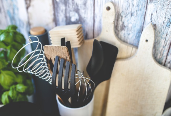 kitchen-cooking-interior-decor